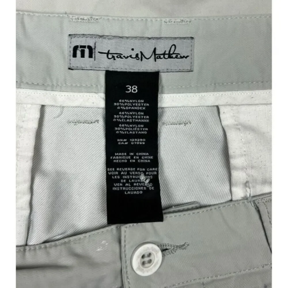 Travis Mathew Golf Shorts Men's 38‎ Beige Tan Flat Front Nylon Outdoor - READ!